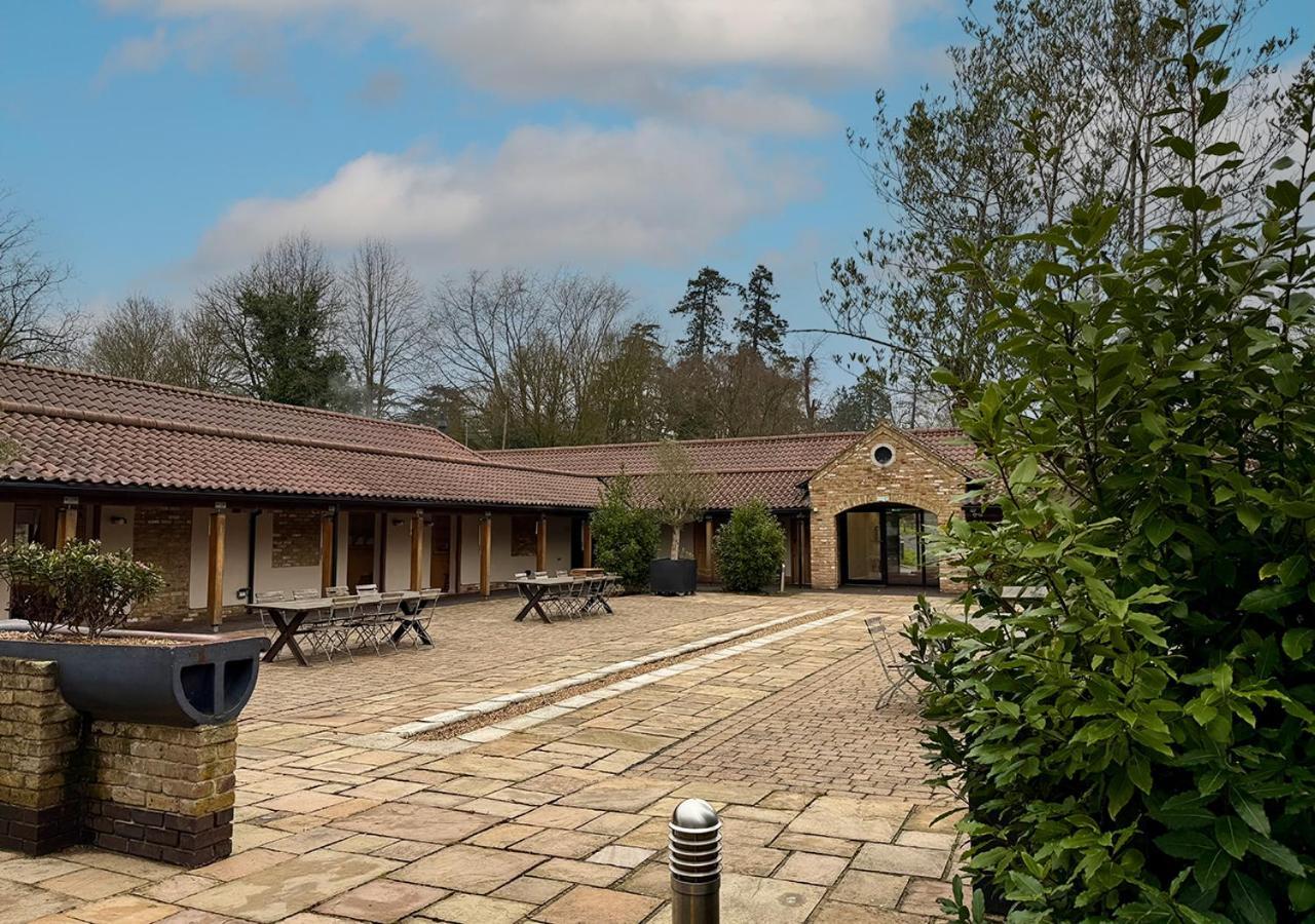 Hotel The Ridings At Theobalds Park Goff's Oak Zewnętrze zdjęcie